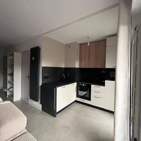 Neuf A 5 Min Plages Et Gare